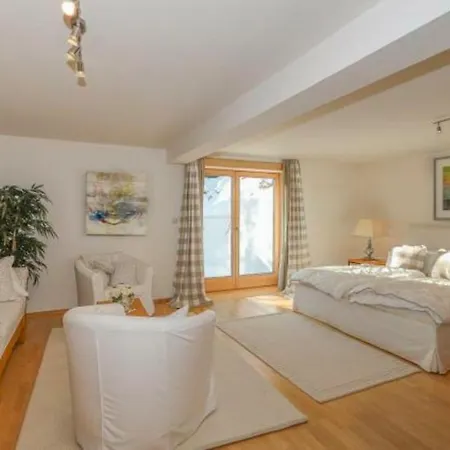 Freizeitwohnsitz Halbchalet In Willa